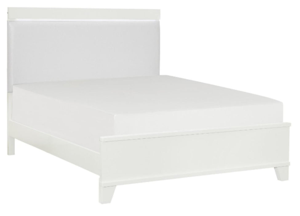 Kerren Queen Platform Bed in White 1678W-1*